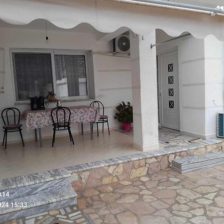 Flora'S Place Sarande Exterior photo