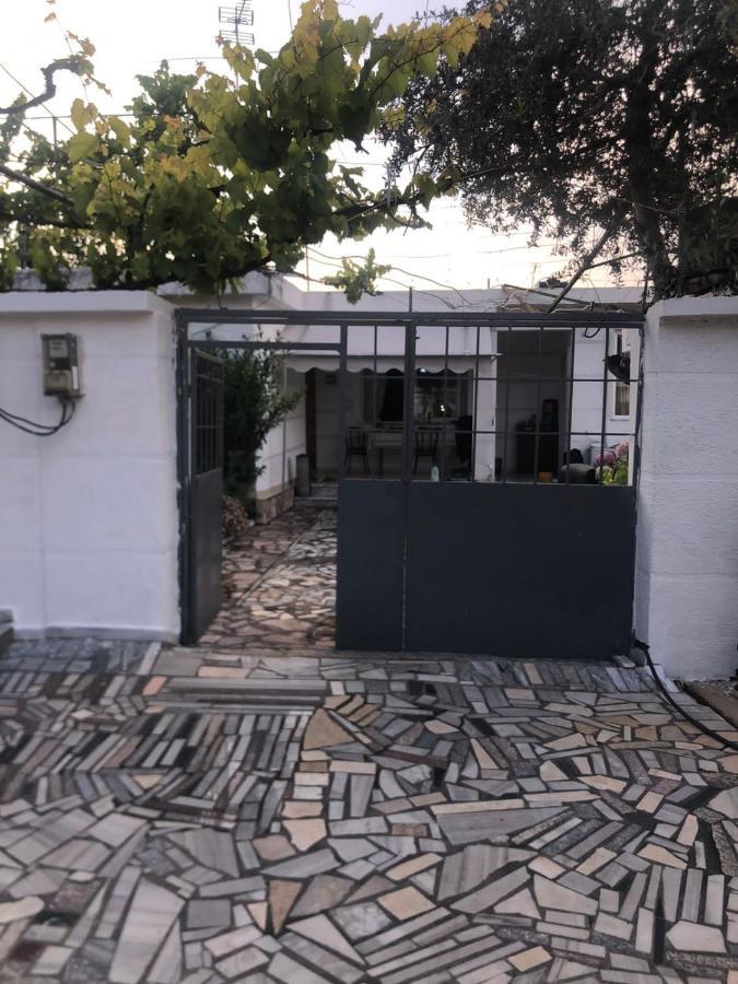 Flora'S Place Sarande Exterior photo